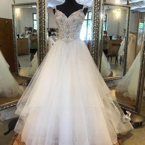 Wedding dress brand new never worn